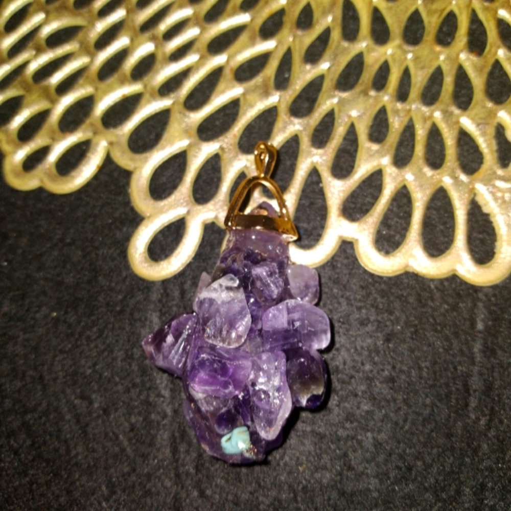 Natural  amethyst  pendent